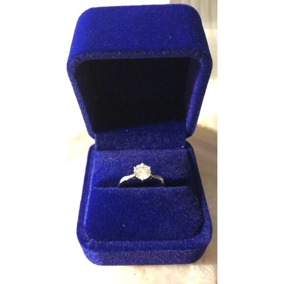 1 ct. GRA Certified Moissanite Ring-925 - Picture 1 of 9
